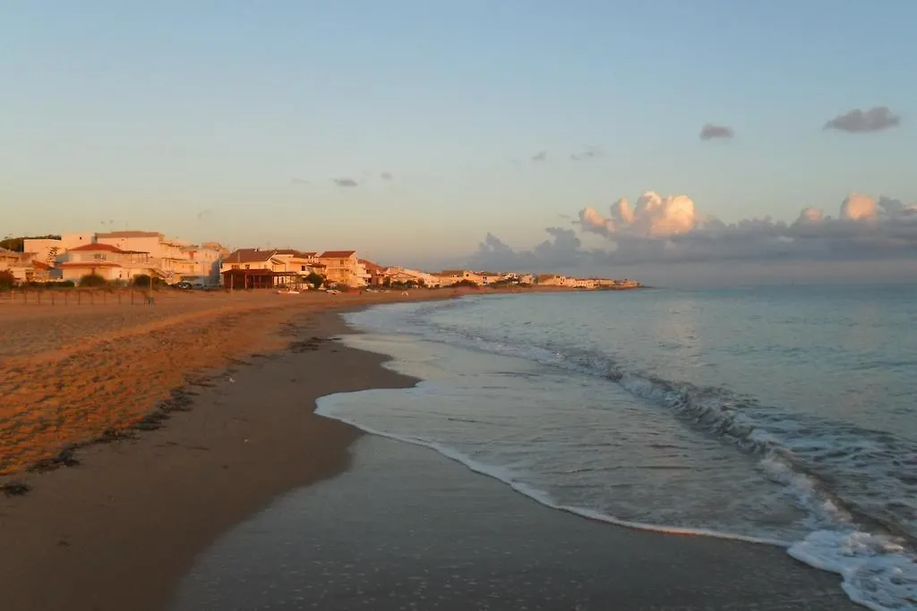Residence Ulisse 0*, Punta Secca Italy
